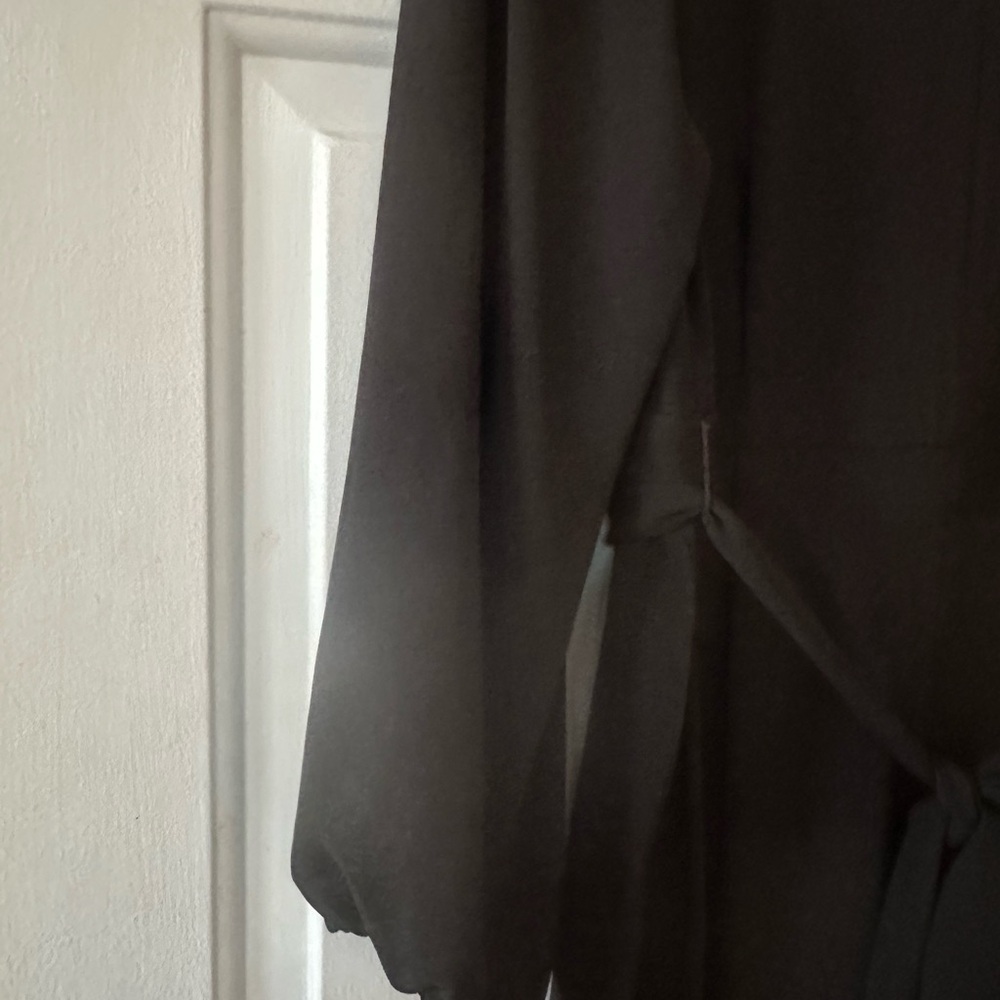 LOFT Black Long-Sleeve V-Neck Jumpsuit with Tie Waist. Size 12. - Picture 7 of 16